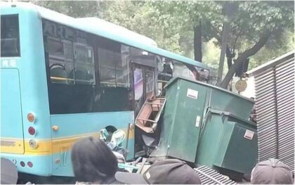 Strašna nesreća: Vozač izgubio svijest za volanom, autobusom ubio tri osobe