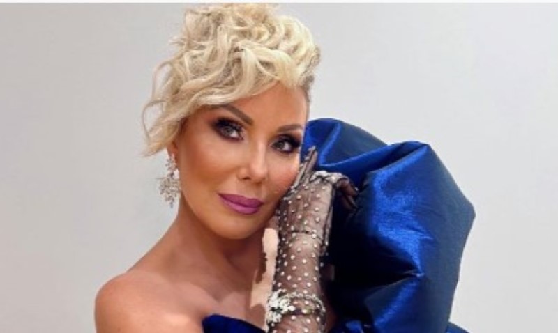 Lepa Brena na ivici suza zbog sinova: Evo šta je tačan uzrok njene tuge