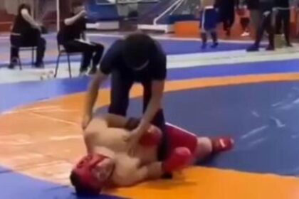 Tragedija! MMA borac preminuo tokom borbe UZNEMIRUJUĆI VIDEO