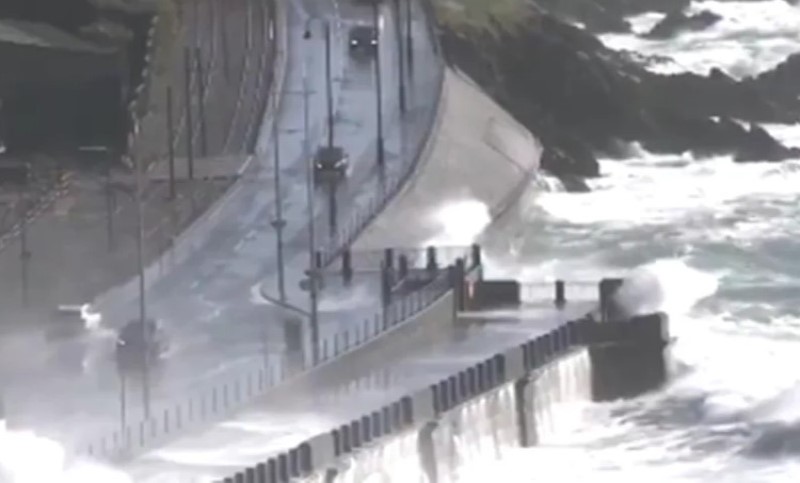 “Bert” napravio haos u Irskoj i Škotskoj: Desetine hiljada domaćinstava bez struje zbog oluje