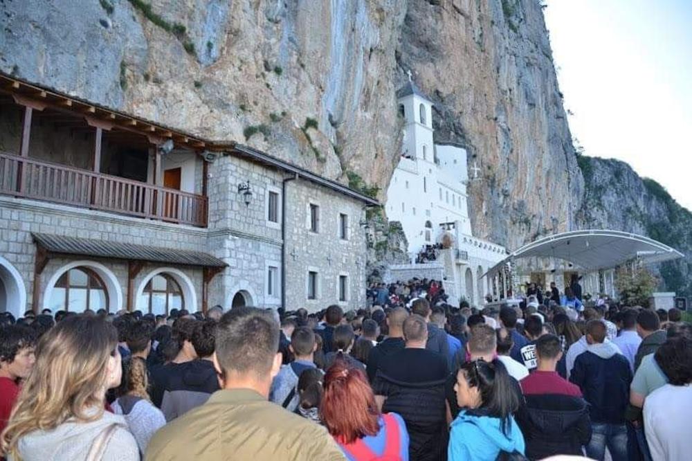 Evo čija noga ne može da kroči na Ostrog: Na ovom svetom mjestu poštuju se stroga pravila