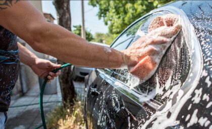 Da ne bi dobili više štete nego koristi: Izbjegavajte ovu naviku pri pranju automobila