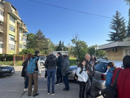 Protesti roditelja u Banjaluci: “Logoped odbio raditi s djetetom s posebnim potrebama, nagrađen direktorskim mjestom”