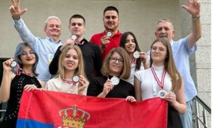 Osvojili čak sedam medalja: Srpski srednjoškolci znanjem “pokorili svijet”