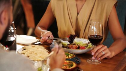 Italijanski restoran nudi besplatno vino gostima uz jedan uslov: Bez telefona za večerom