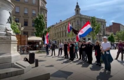 Incident u Zagrebu: Crnokošuljaši sa zastavama pred pravoslavnom crkvom puštali Thompsona
