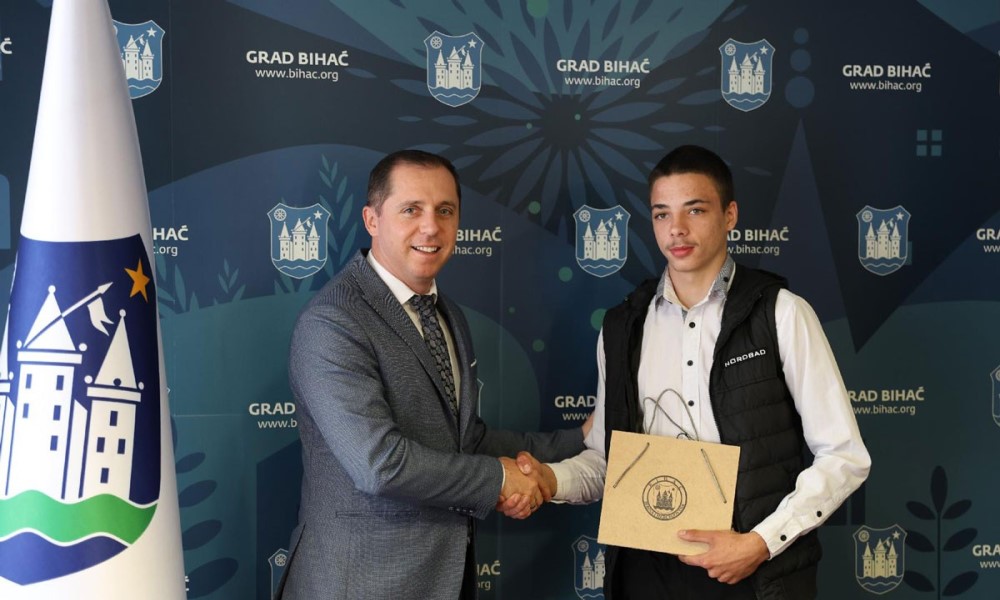 Hrabri srednjoškolac spasio drugara: Bez dileme rizikovao i svoj život da pomogne