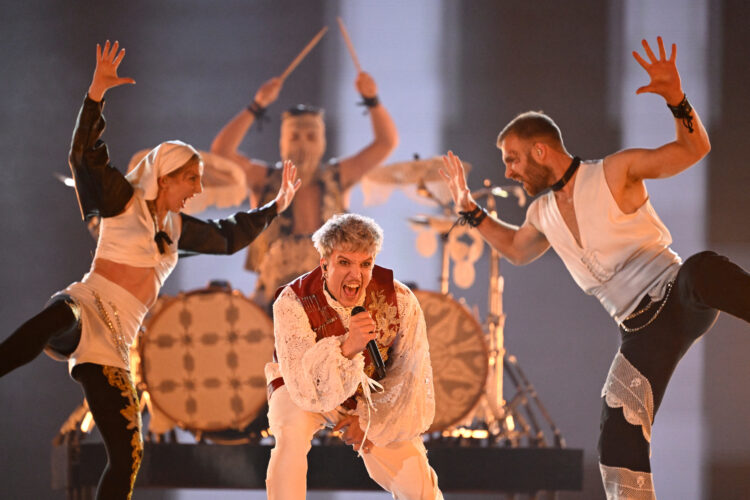 Snimak se širi mrežama: Kako je Baby Lasagna reagovao kada je Teya Dora prošla u finale Evrovizije