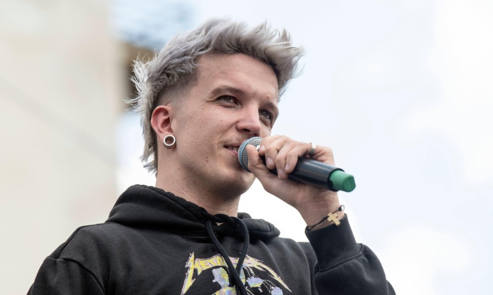 Pjevač u žiži javnosti: Bejbi Lazanja pokazao vjerenicu FOTO