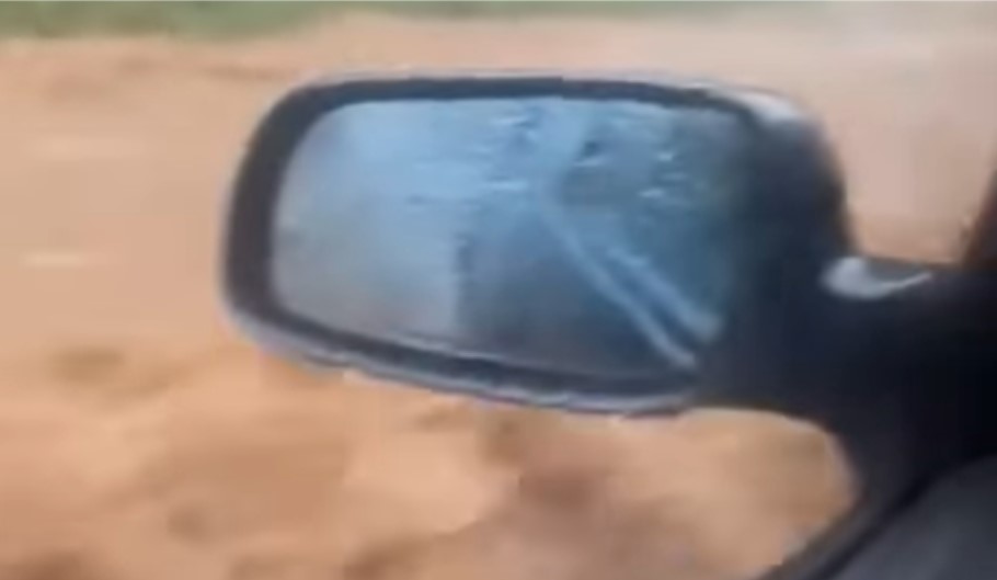 Vatrogasci intervenisali: Dvije žene i dijete evakuisani iz potopljenog vozila VIDEO/FOTO