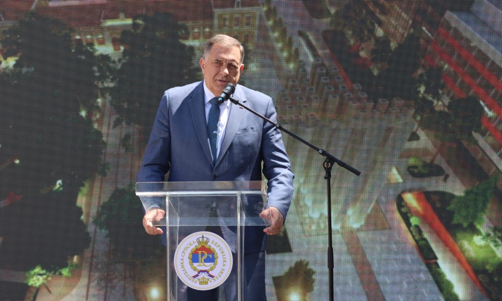 Dodik poslao jasnu poruku: Vječna straža za spomenik u Banjaluci