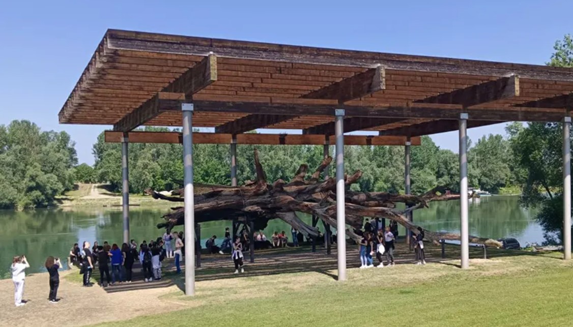 SPS traži da se u nastavni program uvede obavezna posjeta Donjoj Gradini: “Značaj očuvanja sjećanja”