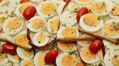 Ne pretjerujte sa kuvanim jajima za Vaskrs: Evo koliko je preporučljivo da ih pojedete