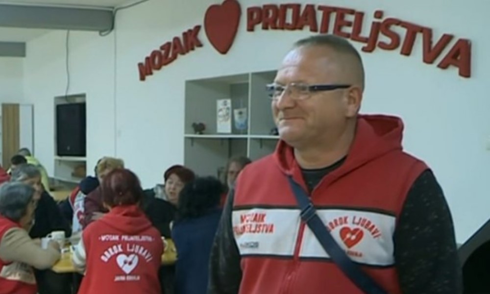 U banjalučkom Mozaiku prijateljstva danas veselo: Srećan Vaskrs i Milanu i Anti i Sabahudinu