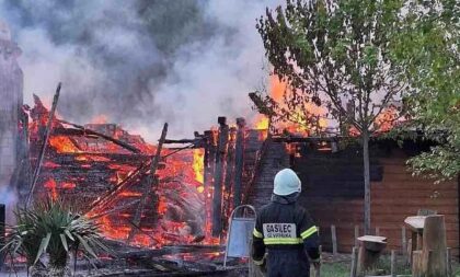 Vatrogasci na terenu: Požar u restoranu u Ribniku VIDEO