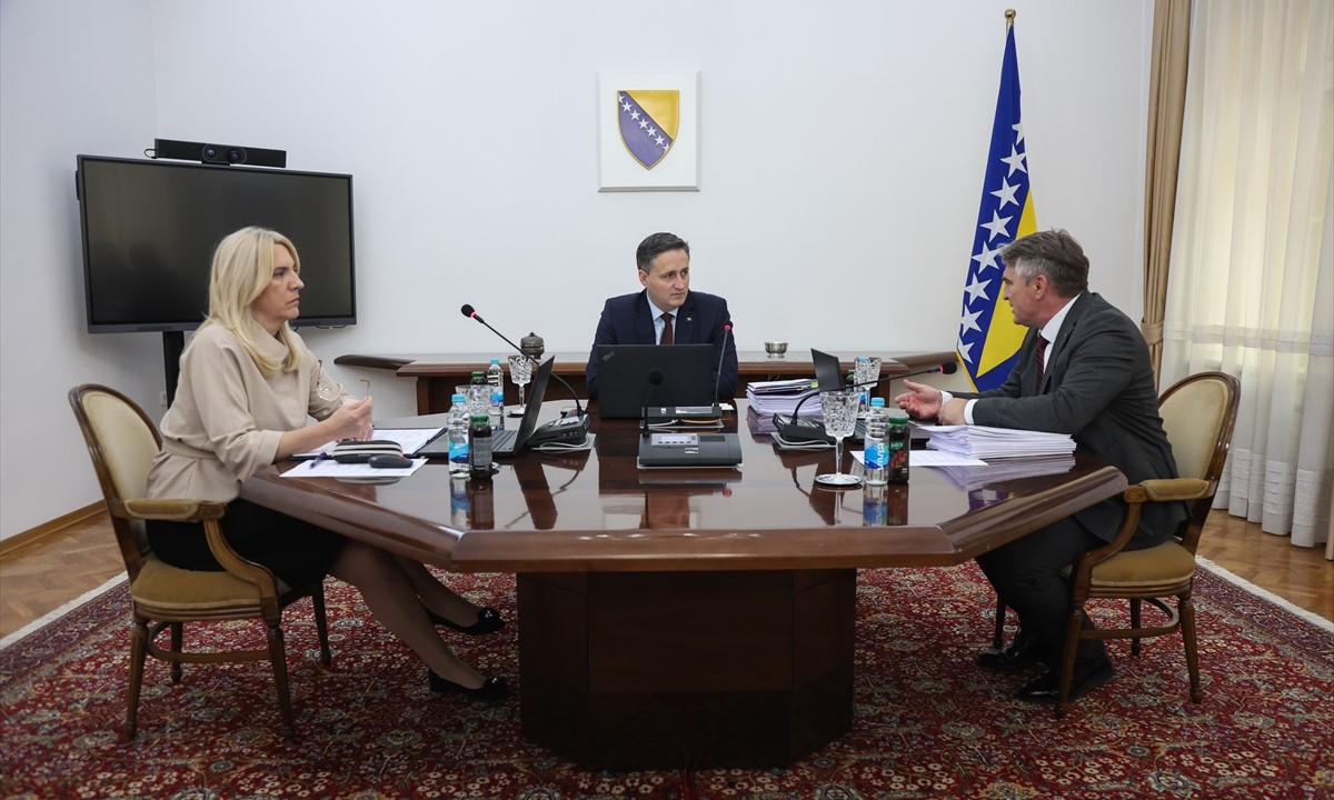 Predsjedništvo BiH ne štedi: Na službena putovanja planiraju potrošiti više od milion KM