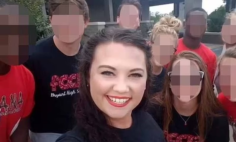 Profesorica odlazi iza rešetaka: Imala polni odnos sa učenikom čak 30 puta