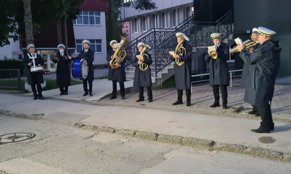 Prvomajski zvuci ranom zorom: Doboj slavi praznik rada