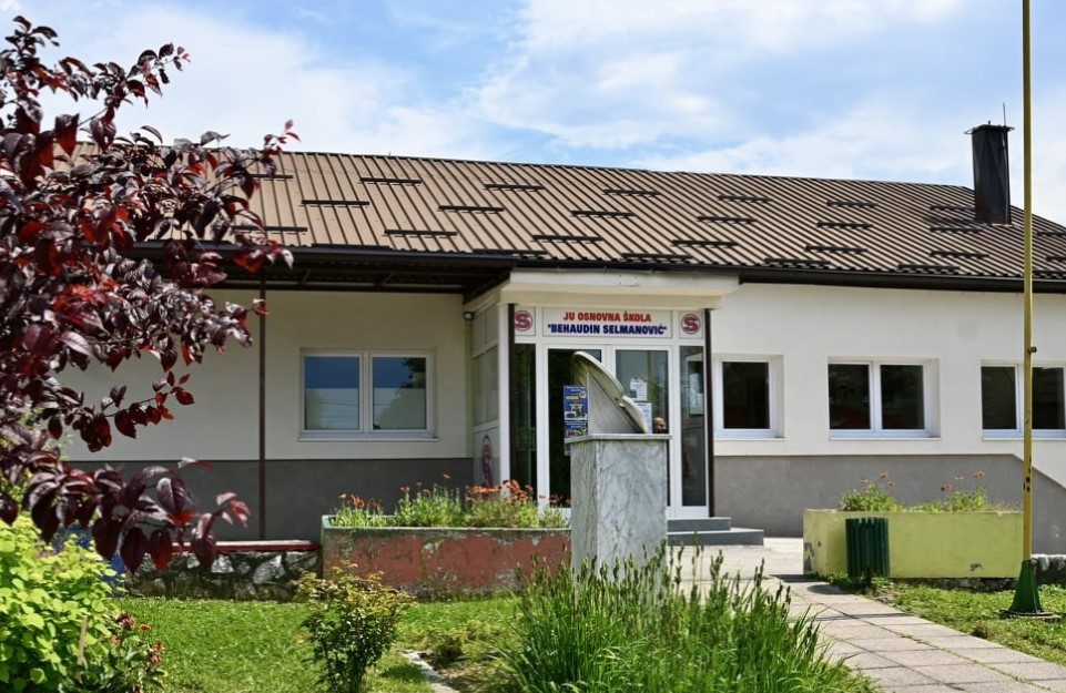 Slučaj pokušaja ubistva u školi: Oglasilo se Ministarstvo obrazovanja