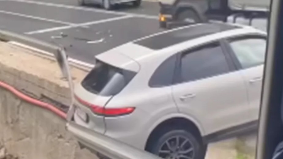 Poršeom izletio sa puta: Nezgoda tokom prezentacije vozila u BiH VIDEO