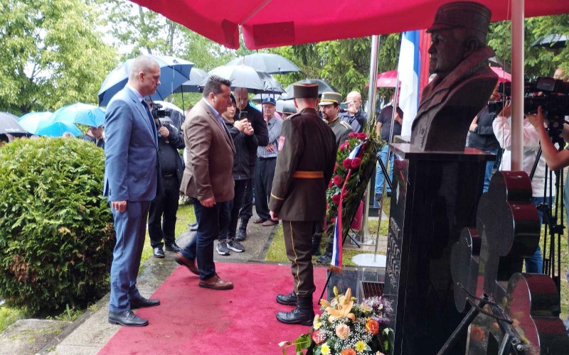 Služen parastos i položeni vijenci: Obilježena godišnjica smrti generala Talića