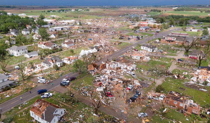 Ima poginulih i povrijeđenih: Tornado protutnjao kroz američku državu VIDEO