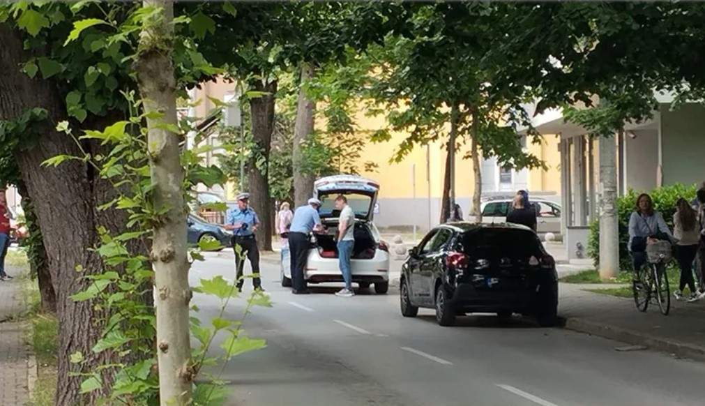 Еkipa hitne pomoći intervenisala: Vozilom udario ženu u Banjaluci