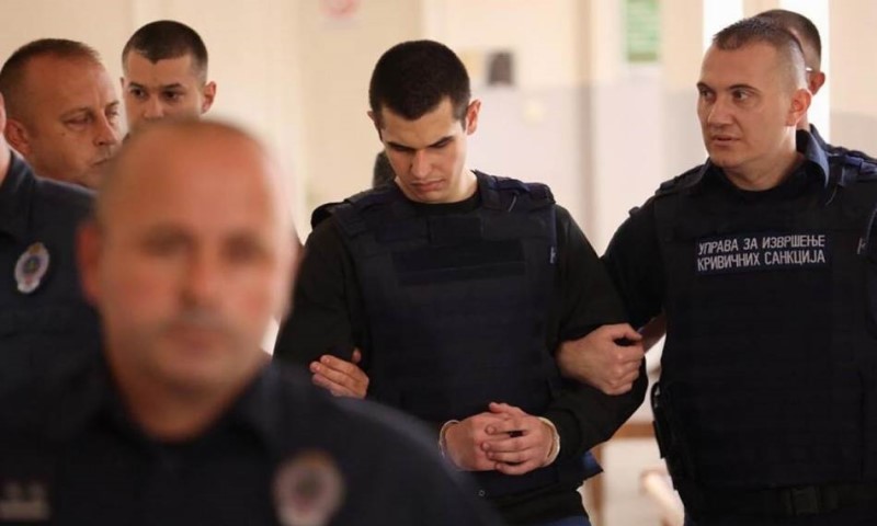 Izbio požar u selu! Vatra progutala njivu čiji je vlasnik djed masovnog ubice