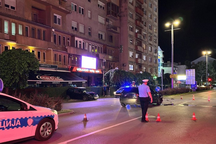 Sudar “pola” i “audija”: Tri osobe prevezene na Urgentni