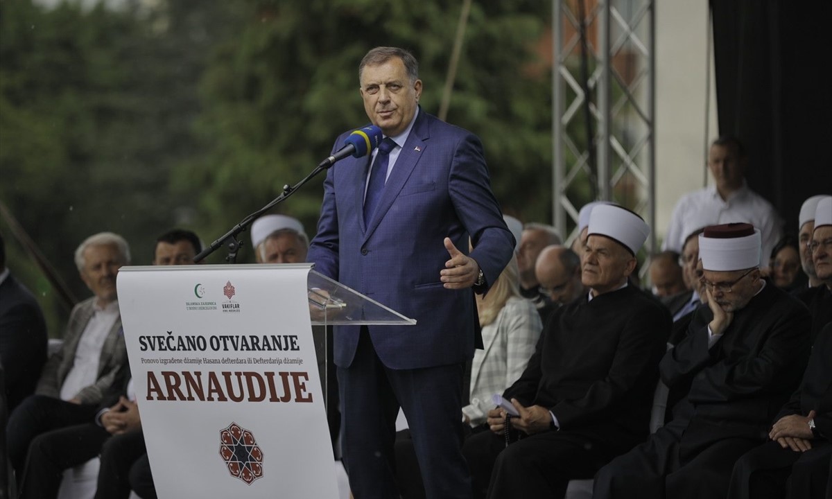 Dodik na otvaranju poželio da Arnaudija živi vijekovima: Okupljanje i izgradnja je uspjeh FOTO