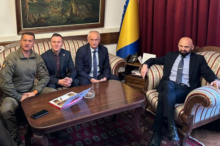 Pitanje moralne odgovornosti: Hapšeni Munjić još ima status osumnjičenog, a ostaje na čelu policije