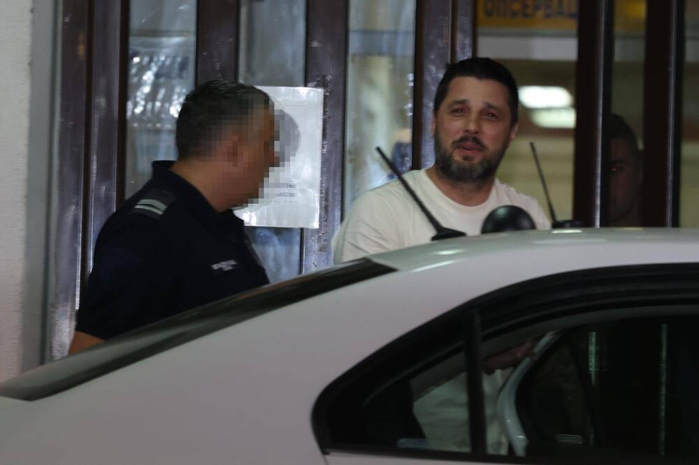 Marka Miljkovića iz psihijatrijske ustanove odveli u zatvor: “Ja im plate dajem, hoće ludim da me naprave”