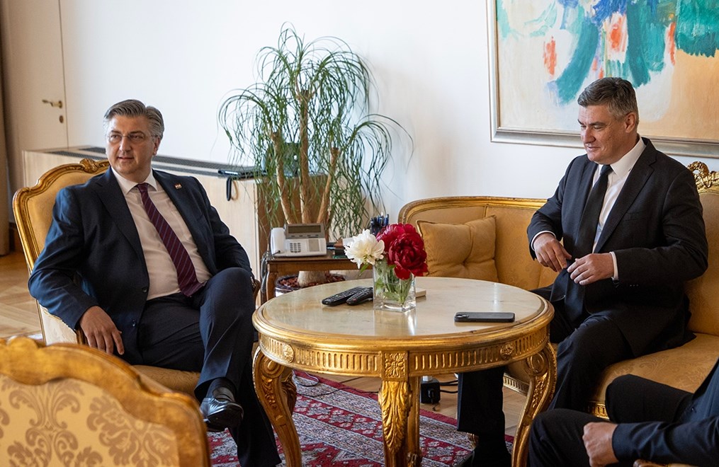 Susret u Pantovčaku: Plenković predao Milanoviću potpise za sastav nove Vlade Hrvatske