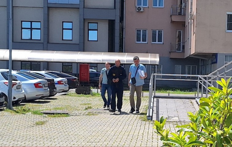 Pucao iz automatske puške i uperio oružje u policajce: Predložen pritvor za Branislava Borojevića