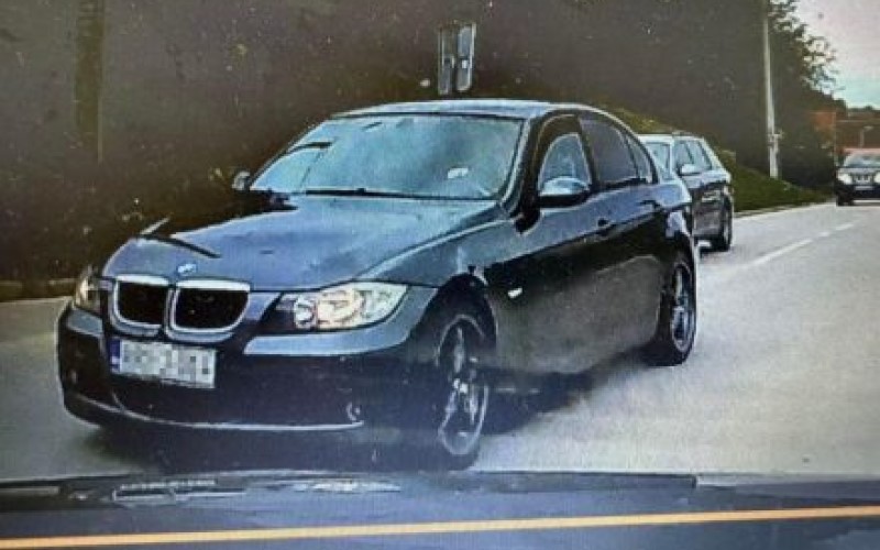 Bahata vožnja u Banjaluci: Preticali kolonu vozila, sudar “za dlaku“ izbjegnut VIDEO