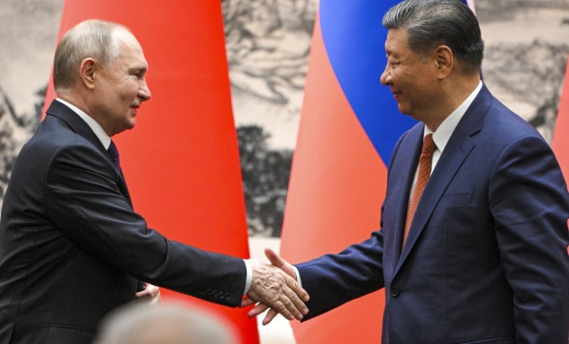 Nazvali ga “noćnom morom”: Gest na sastanku Putina i Sija izazvao paniku Vašingtona