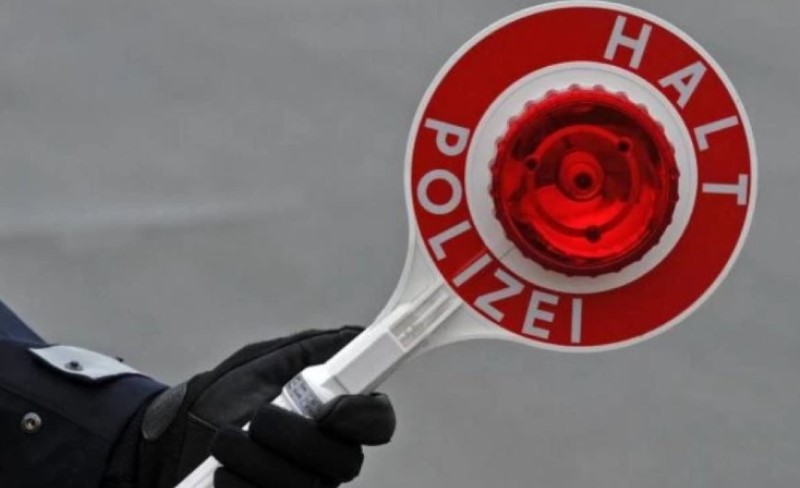 Krajnje neobičan incident! Lažni policajac iz Srbije zaustavljao vozače po Beču i pretresao im vozila