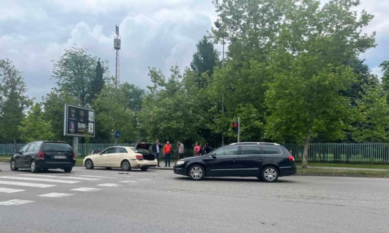 Usporite! Dvije saobraćajne nezgoda kod Studentskog Kampusa