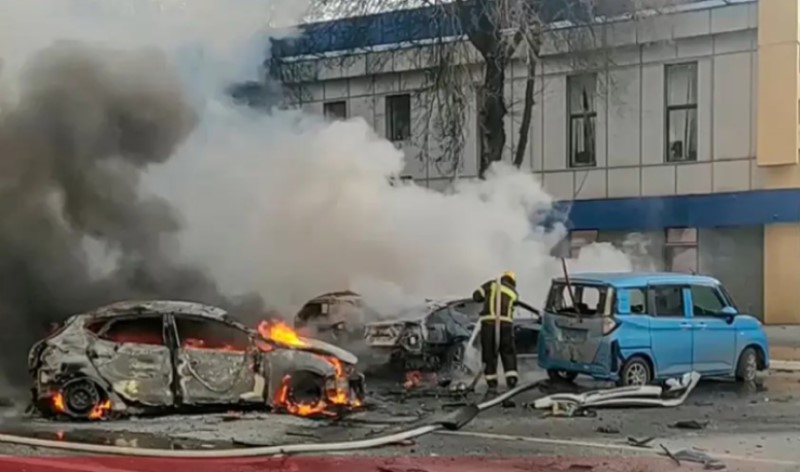 Četvoro ljudi poginulo, sedmoro ranjeno: Ukrajinci gađali automobile i dječje igralište