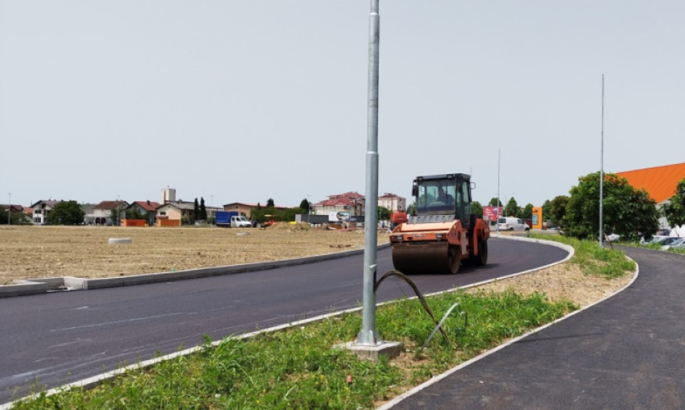 Dobre vijesti iz Gradiške: U saobraćaj puštena kružna raskrsnica “Jabuka”