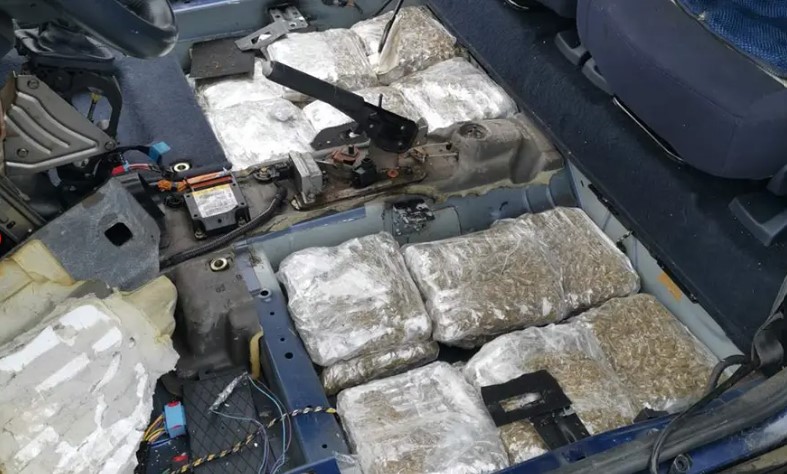 Nastavak akcije “Roma”: U vozilo spakovao 11 kilograma marihuane FOTO