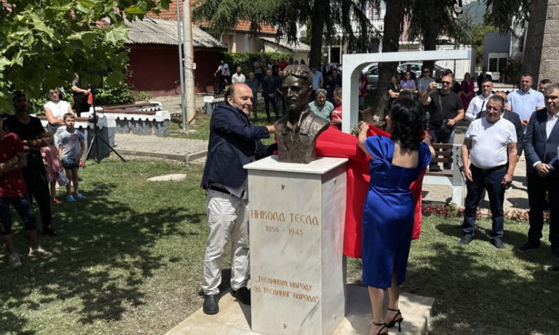 Posljednje Basarino djelo: Bista Nikole Tesle otkrivena u Gračanici