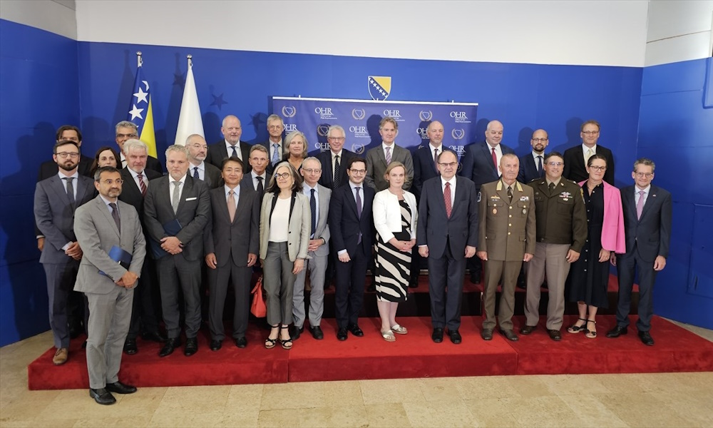 Očekuju usvajanje budžeta BiH: PIC pozvao vlasti Srpske da sarađuju sa Šmitom