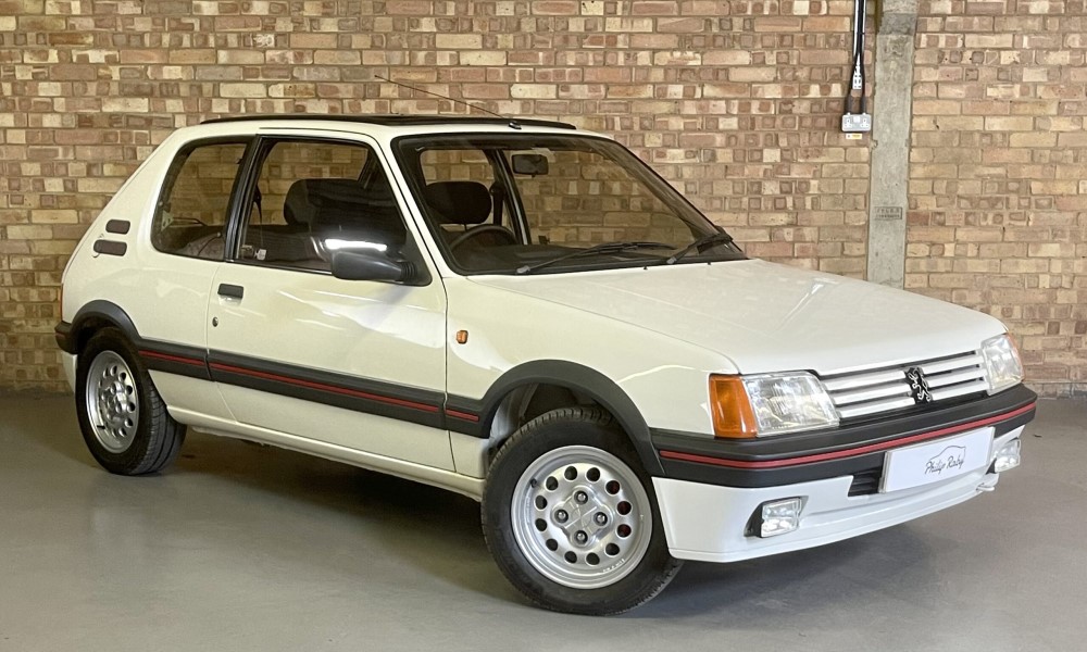 Često viđen na reli stazama: Legendarni Peugeot GTI slavi 40 godina
