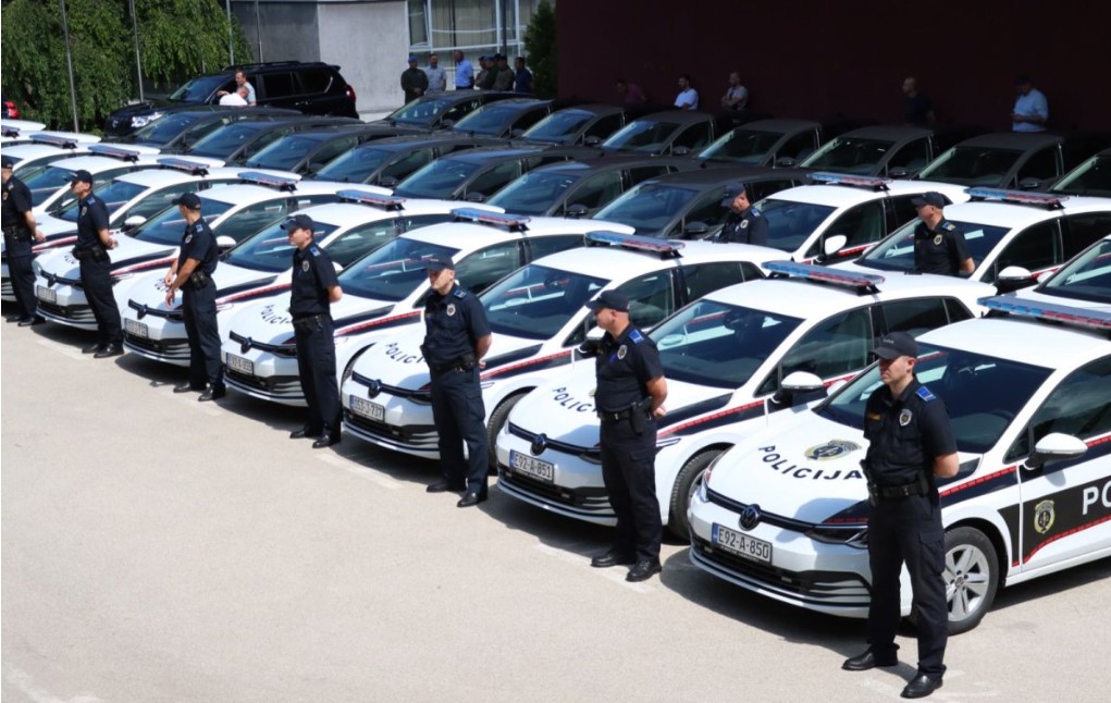Veća sigurnost za službenike: Policija u Sarajevu dobila 76 novih vozila