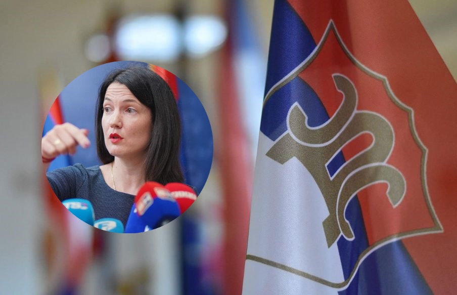 Tajno glasanje: Da li je odlukom o podršci Jeleni Trivić prekršen Statut SDS