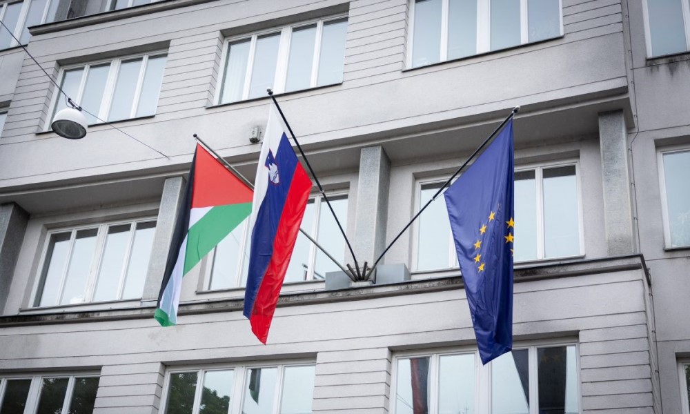 Janšin SDS traži referendum: Odgođeno priznavanje Palestine