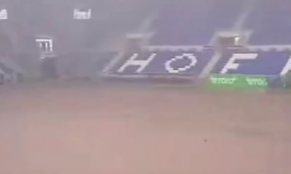 Pretvoreno u bazen: Potopljen stadion, teren se ne vidi VIDEO