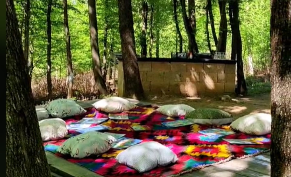 Grad zamijenili prirodom: Iz stana u Banjaluci se preselili u šumu VIDEO