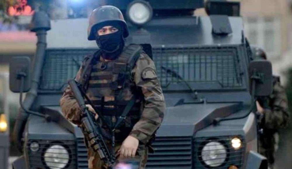 Povezani sa organizacijom klerika Fetulaha Gulena: Privedeno 158  zaposlenih u oružanim snagama